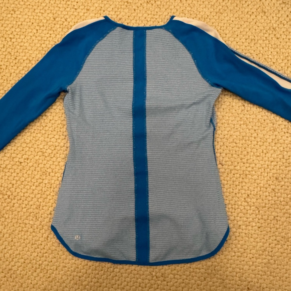 Lululemon Runder Under Reversible L/S Shirt - Picture 13 of 14